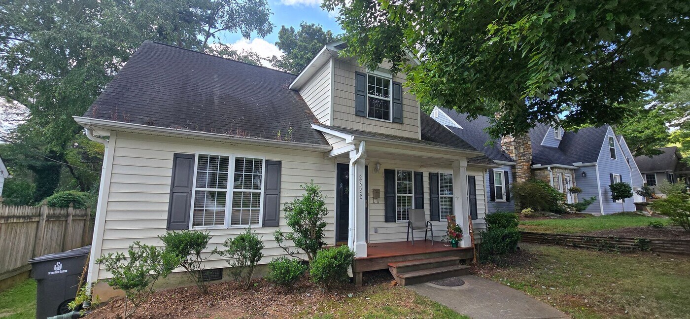 2322 Walker Ave in Winston-Salem, NC - Building Photo
