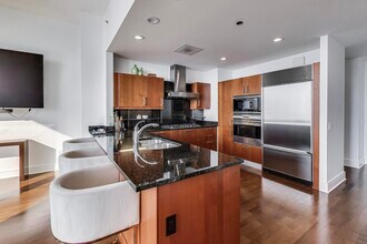401 N Wabash Ave, Unit 40C in Chicago, IL - Building Photo - Building Photo