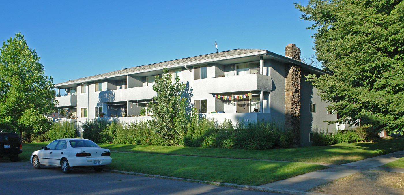 1321 N Cincinnati St in Spokane, WA - Building Photo