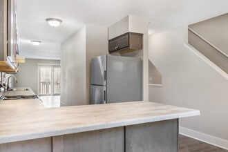 533 Misty Meadow Blvd in Hartford, WI - Building Photo - Building Photo