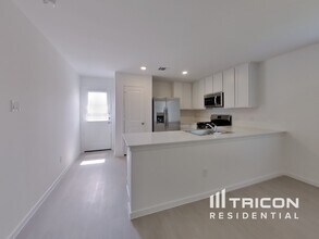 3060 Dawn Sound Dr in Park Row, TX - Building Photo - Building Photo