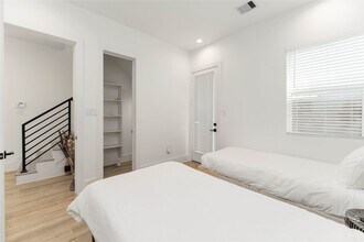 3410 Baer St in Houston, TX - Building Photo - Building Photo