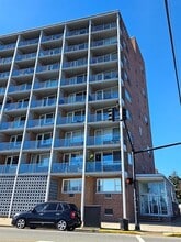 899 JFK Blvd E in Weehawken, NJ - Building Photo - Building Photo