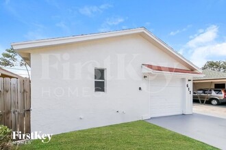 617 S A St in Lake Worth Beach, FL - Building Photo - Building Photo