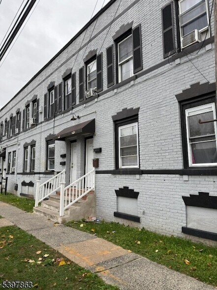 1301 S 2nd St in Plainfield, NJ - Foto de edificio