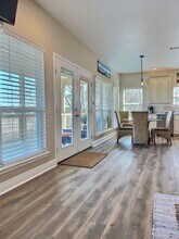 8712 W Simmons Bayou Dr in Ocean Springs, MS - Building Photo - Building Photo