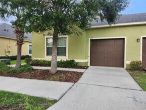 1713 Trailwater St in Ruskin, FL - Foto de edificio - Building Photo