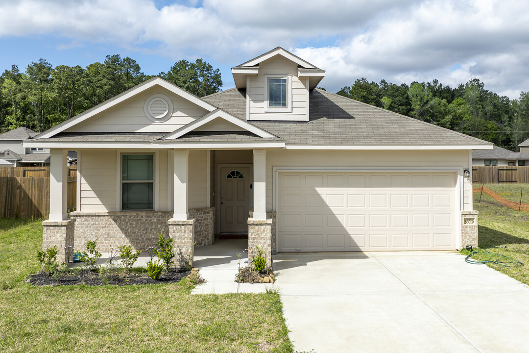 First America Homes at Liberty Estates in Cleveland, TX - Building Photo