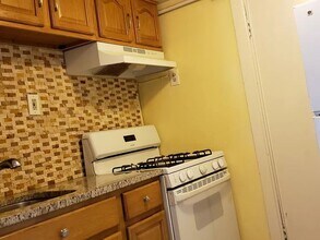 80 Seaton Pl NW in Washington, DC - Foto de edificio - Building Photo