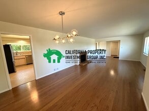 1212 40th Ave in Sacramento, CA - Building Photo - Building Photo