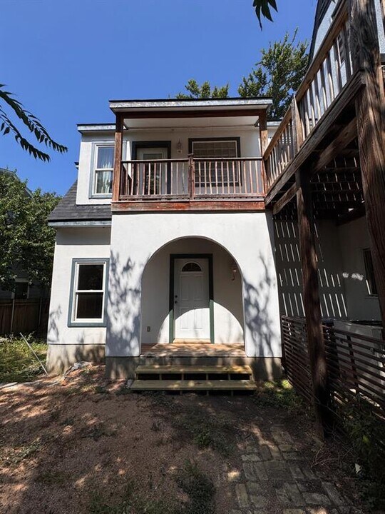 201 W 33rd St in Austin, TX - Building Photo
