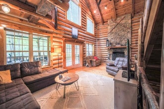 259 Black Bear Dr in Mars Hill, NC - Building Photo - Building Photo
