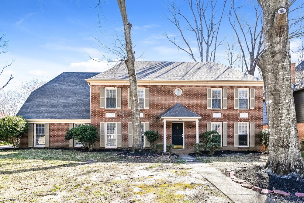 328 Summerfield Ln in Cordova, TN - Building Photo