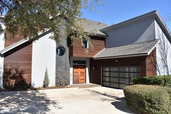 2307 Autumn Oaks Trail in Arlington, TX - Building Photo - Building Photo