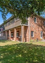 97-99 Roffee St in Barrington, RI - Building Photo