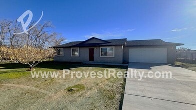 21119 Little Beaver Rd in Apple Valley, CA - Building Photo - Building Photo