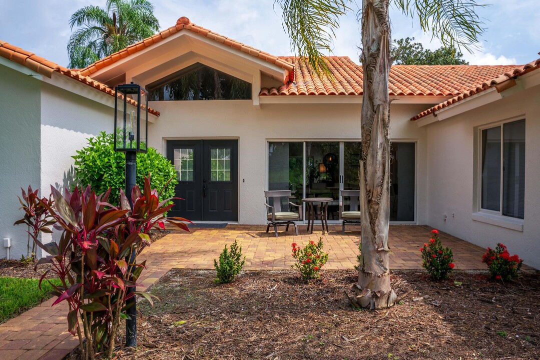 7906 Swiss Fairways Ave in Clermont, FL - Building Photo