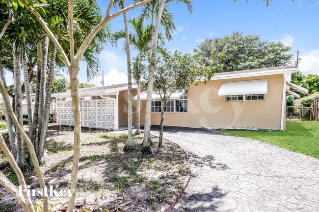 property at 3430 N 72nd Terrace
