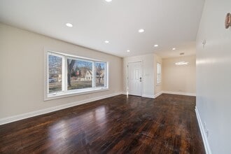 503 S Benton St in Palatine, IL - Building Photo - Building Photo