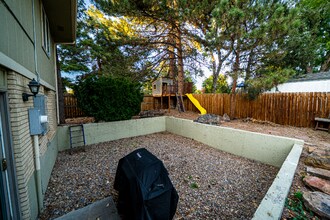 8174 Ammons Way in Arvada, CO - Building Photo - Building Photo
