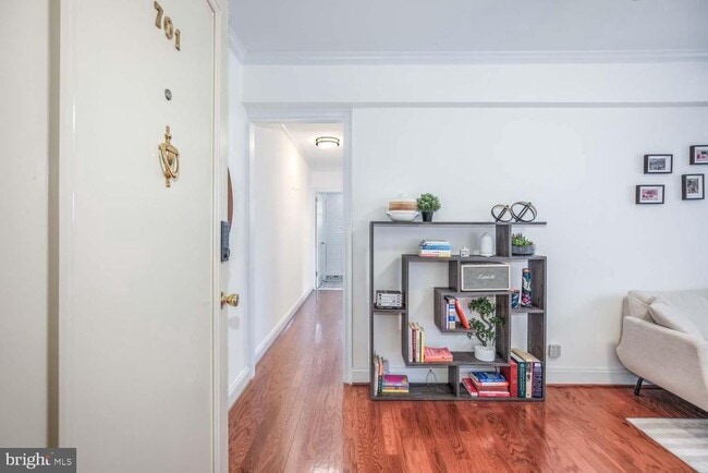 property at 2100 19th St NW