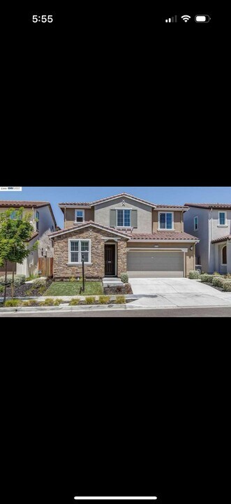 4775 N Spago Dr in Dublin, CA - Building Photo