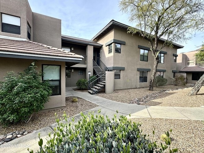 property at 5855 N Kolb Rd