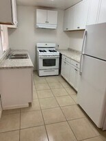 1416 T St in Sacramento, CA - Building Photo