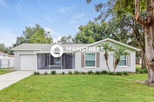 602 Highview Terrace N in Brandon, FL - Building Photo