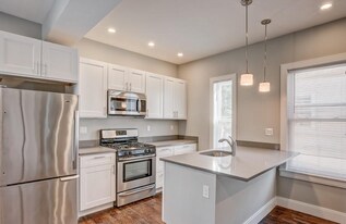 147 Boston St, Unit 1 in Boston, MA - Building Photo