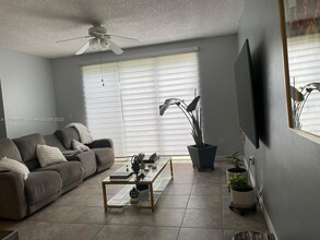 2287 NE 42nd Ave in Homestead, FL - Building Photo - Building Photo