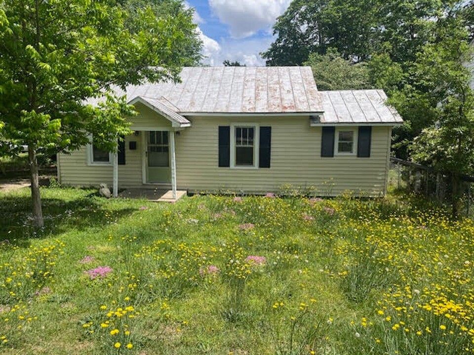 1419 McAdoo St in Kinston, NC - Building Photo