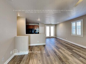 32 Alberon Gardens Way in Henderson, NV - Building Photo - Building Photo