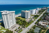 Sabal Shores in Boca Raton, FL - Foto de edificio - Building Photo