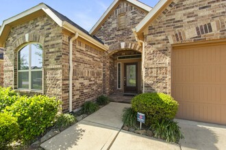 9430 Harmony Lake Ln in Richmond, TX - Building Photo - Building Photo