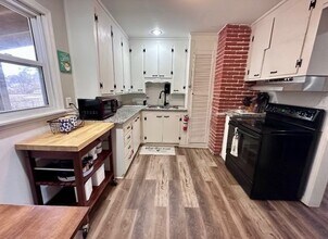 11809 E 58 Terrace in Kansas City, MO - Building Photo - Building Photo