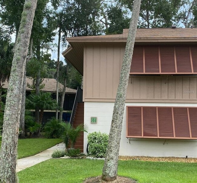 property at 100 Sweetgum Woods Ct