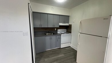 6300 Miramar Pkwy in Miramar, FL - Building Photo - Building Photo