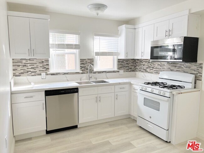 1363 Hauser Blvd-Unit -1 in Los Angeles, CA - Building Photo - Building Photo