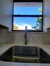 2241 NE 38th St, Unit Cozy 1bed1bath for lease in Lighthouse Point, FL - Foto de edificio - Building Photo