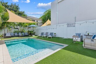 3572 SW 23rd St in Miami, FL - Building Photo - Building Photo