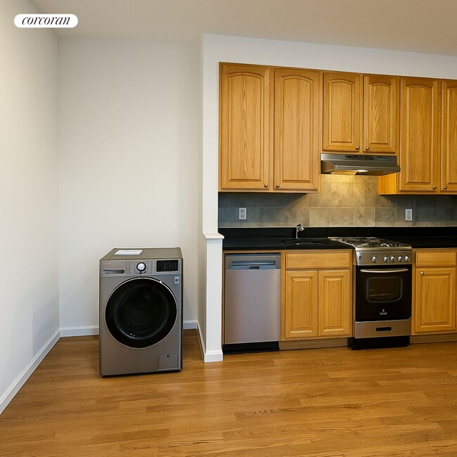 property at 350 E 89th St
