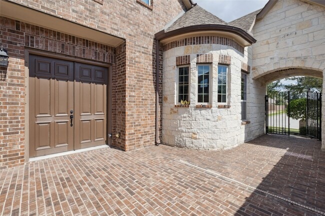 19403 Sanctuary Robin Ln