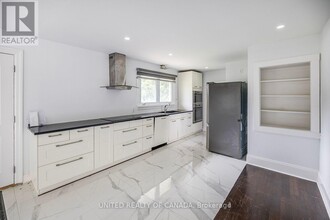 66 Thickson Rd N in Whitby, ON - Building Photo - Building Photo