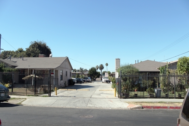 14903-14909 Chadron Ave in Gardena, CA - Building Photo