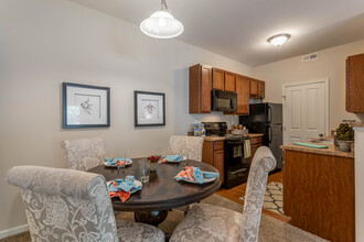 Woods at Perry Lane in Westerville, OH - Foto de edificio - Interior Photo