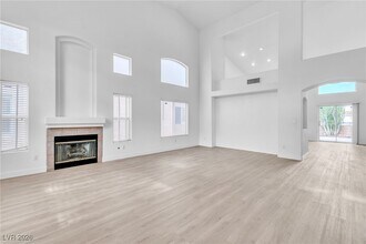 5814 Spring Ranch Pkwy in Las Vegas, NV - Building Photo - Building Photo
