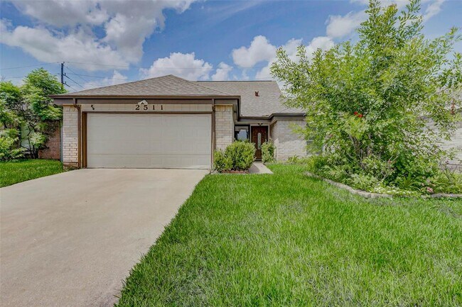 2511 Planters Row in Sugar Land, TX - Building Photo - Building Photo