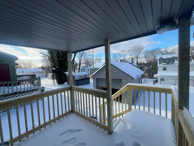 1706 Davidson St in Aliquippa, PA - Foto de edificio - Building Photo