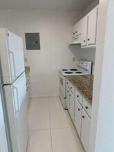4495 NW 9th St in Miami, FL - Building Photo - Building Photo
